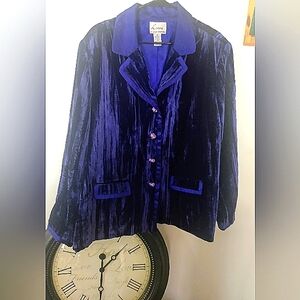 Designer vintage purple velvet blazer